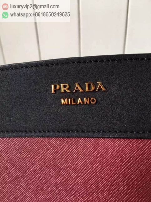 luxury deals: prada outlet