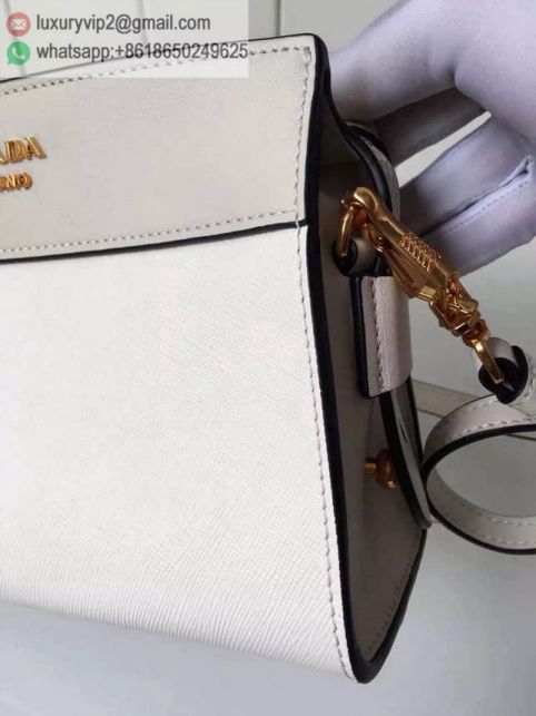 luxury deals: prada outlet