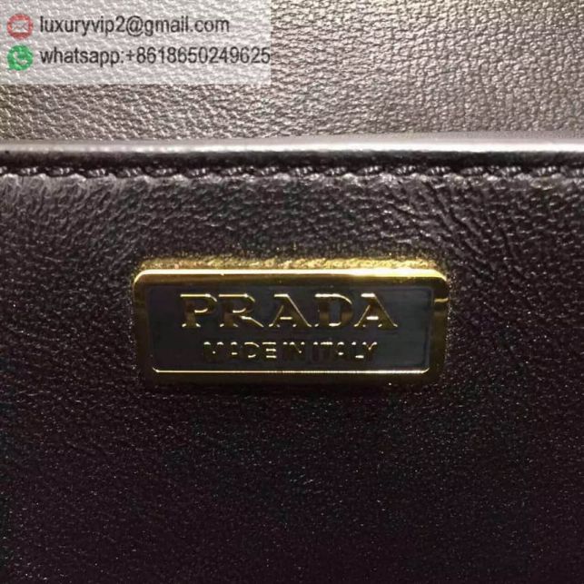 luxury deals: prada outlet