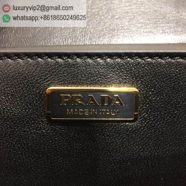 luxury deals: prada outlet