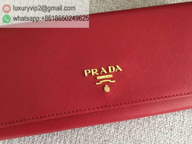 luxury deals: prada outlet