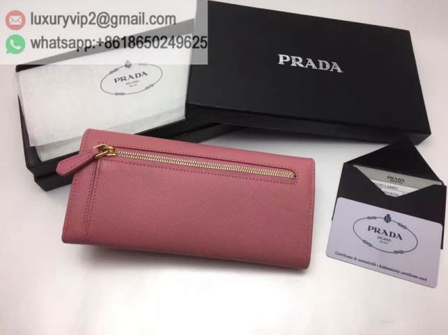 luxury deals: prada outlet