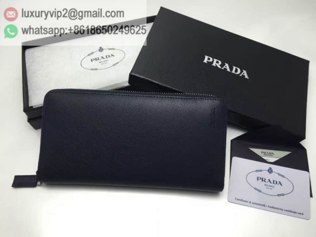 luxury deals: prada outlet