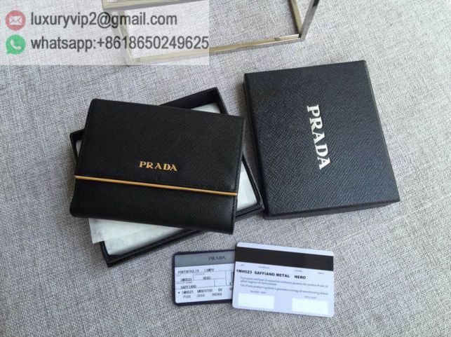 luxury deals: prada outlet