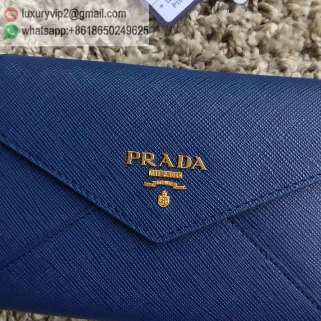 luxury deals: prada outlet