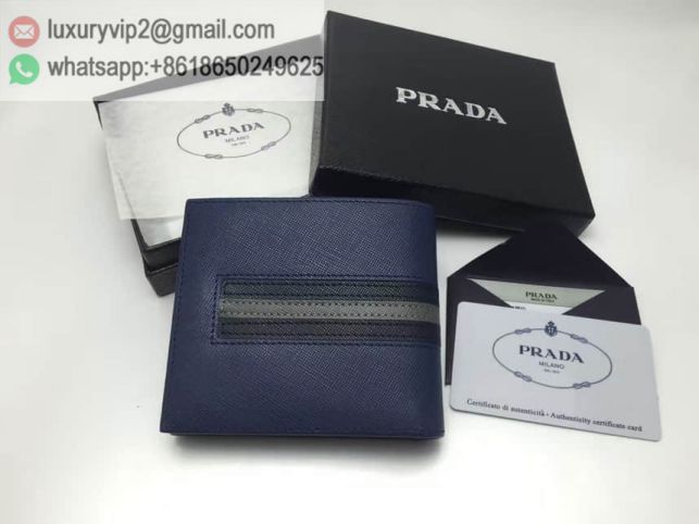 luxury deals: prada outlet