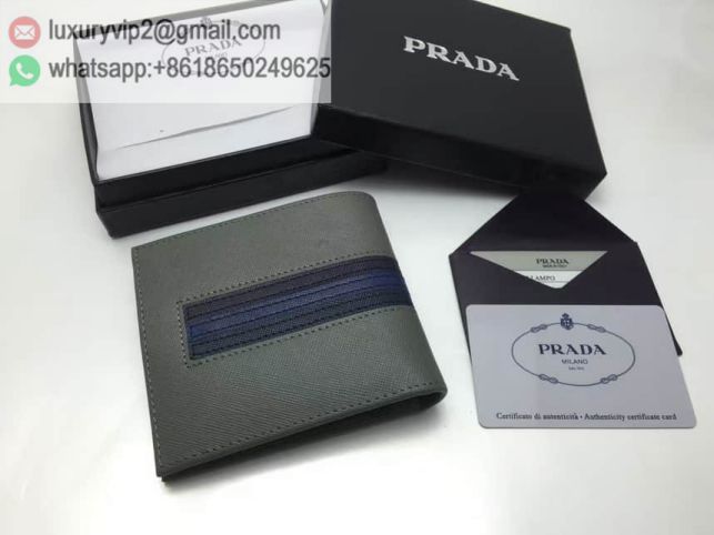 luxury deals: prada outlet