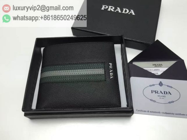 luxury deals: prada outlet