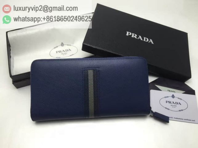 luxury deals: prada outlet