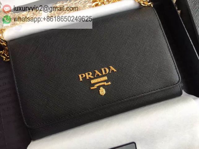 luxury deals: prada outlet