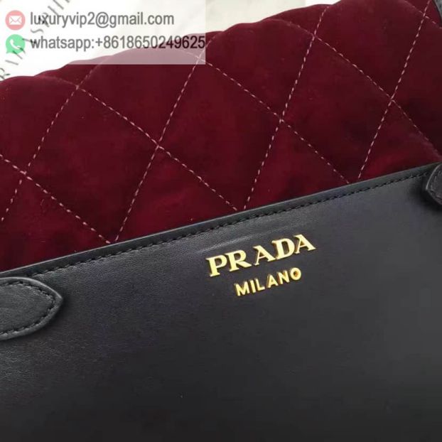 luxury deals: prada outlet