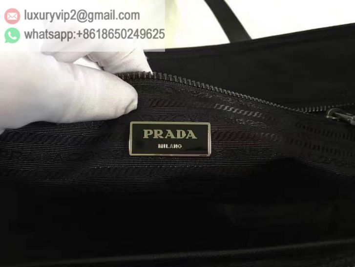 luxury deals: prada outlet