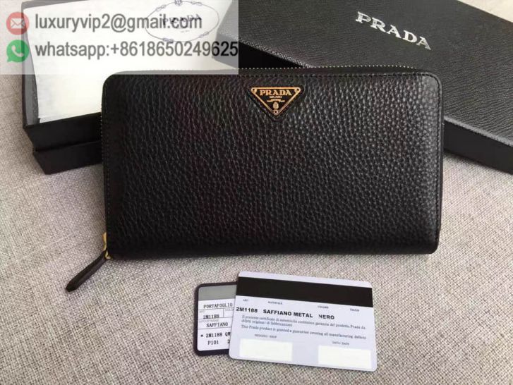 luxury deals: prada outlet