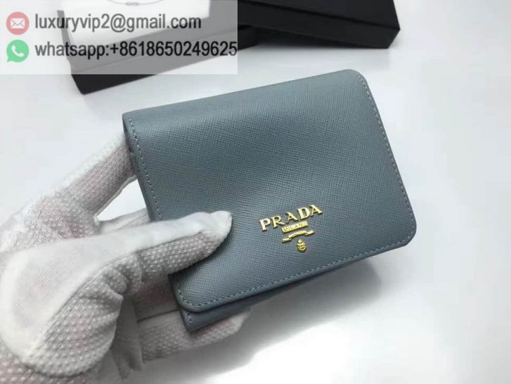 luxury deals: prada outlet