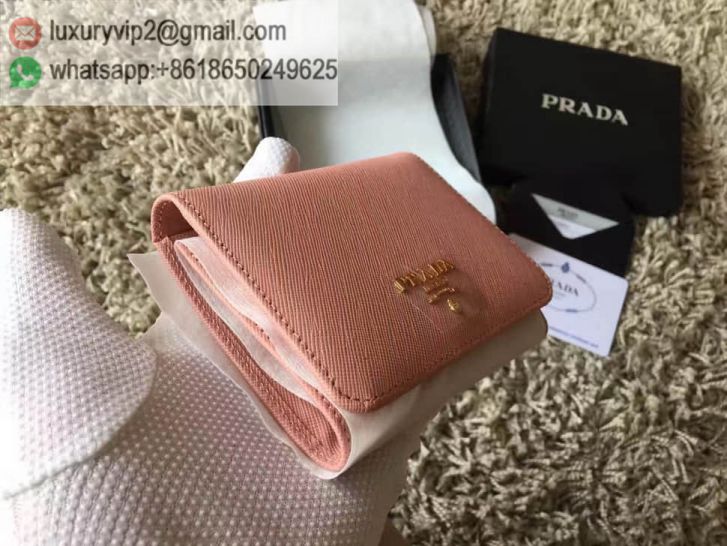 luxury deals: prada outlet