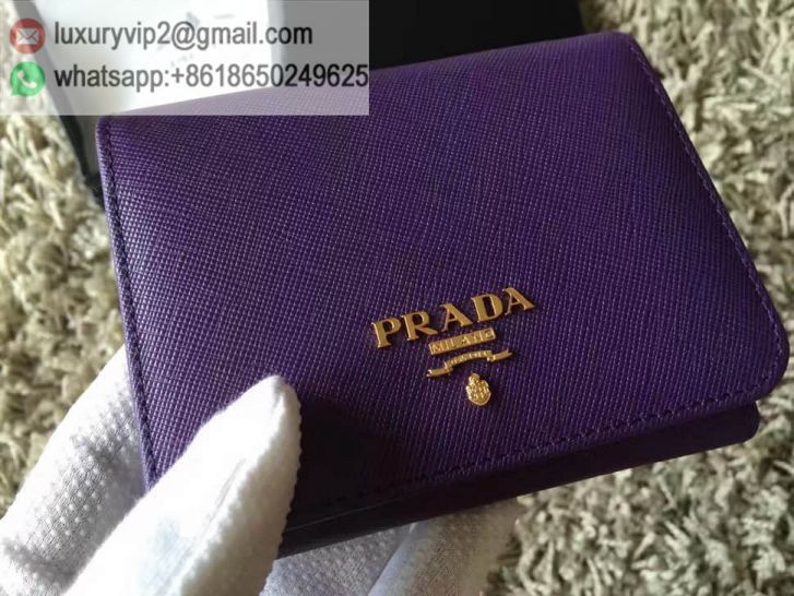 luxury deals: prada outlet