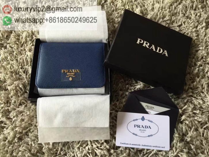 luxury deals: prada outlet