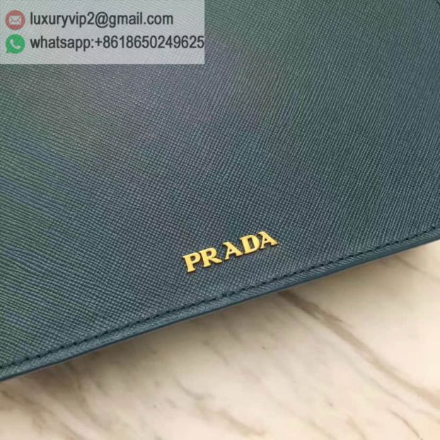 luxury deals: prada outlet