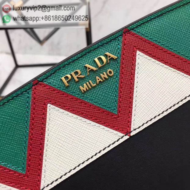 luxury deals: prada outlet