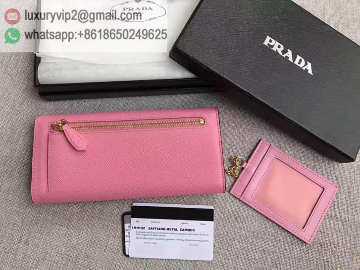 luxury deals: prada outlet