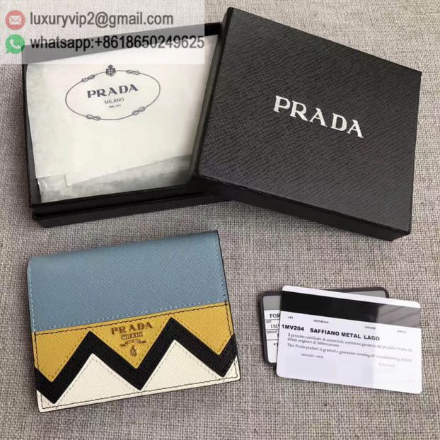 luxury deals: prada outlet