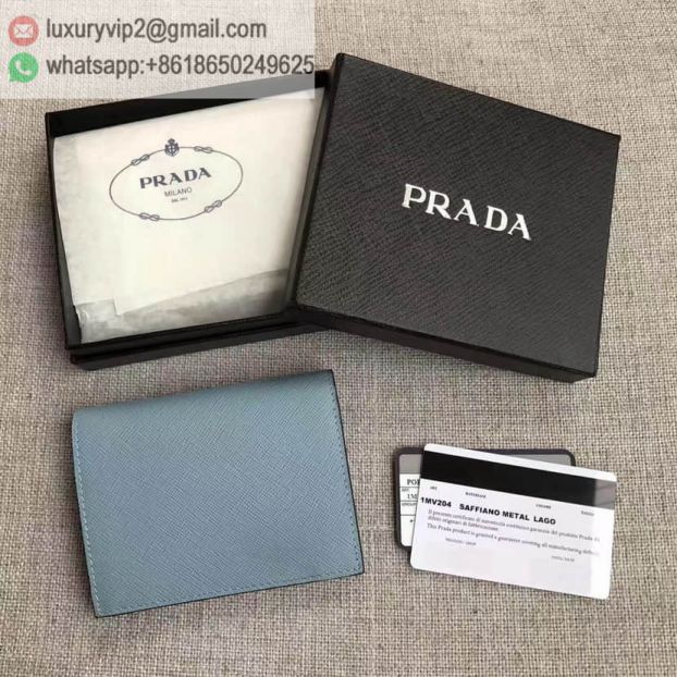 luxury deals: prada outlet