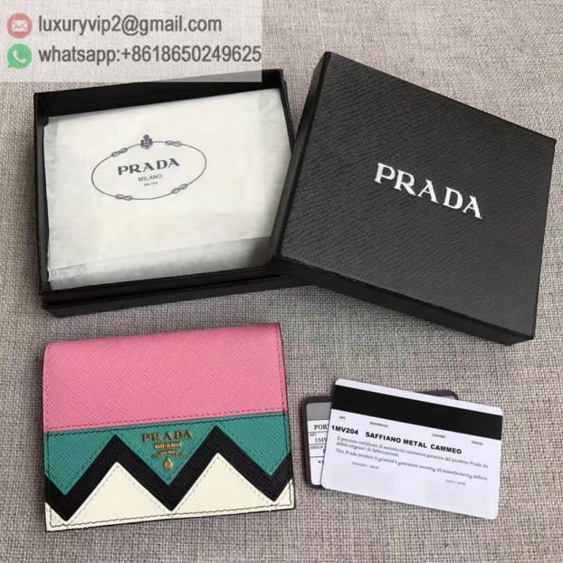 luxury deals: prada outlet