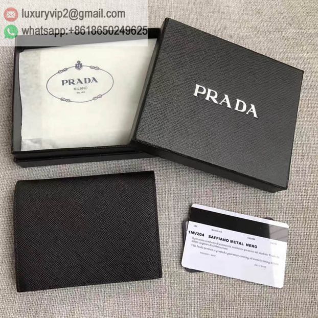 luxury deals: prada outlet