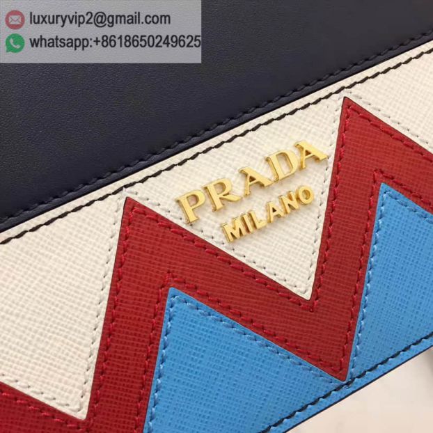 luxury deals: prada outlet