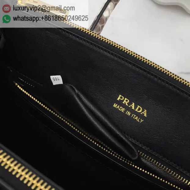 luxury deals: prada outlet