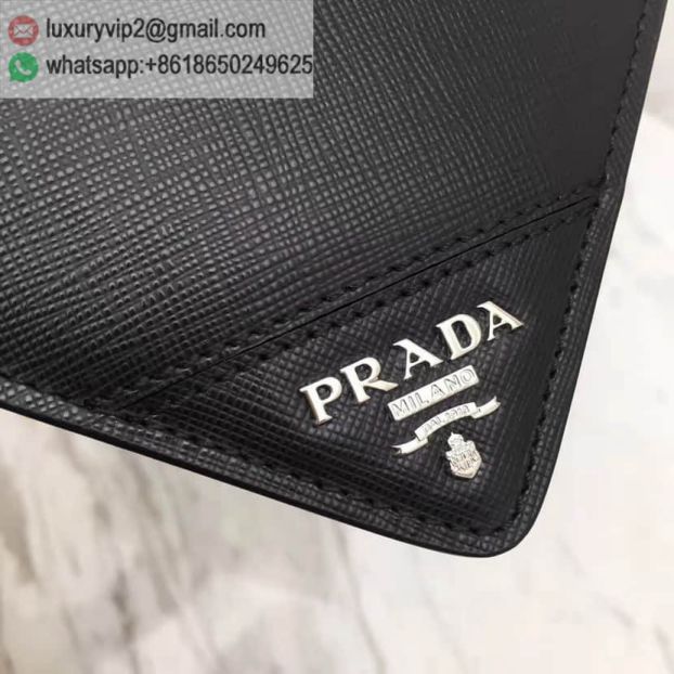 luxury deals: prada outlet