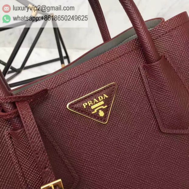 luxury deals: prada outlet