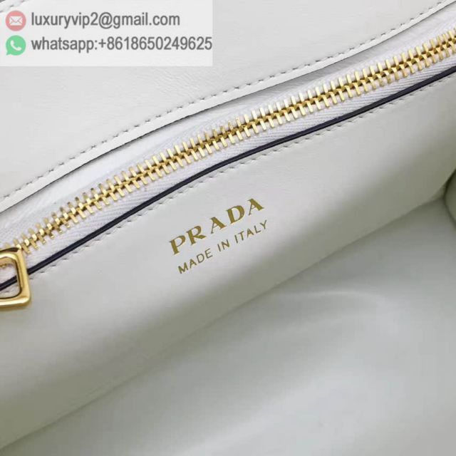 luxury deals: prada outlet