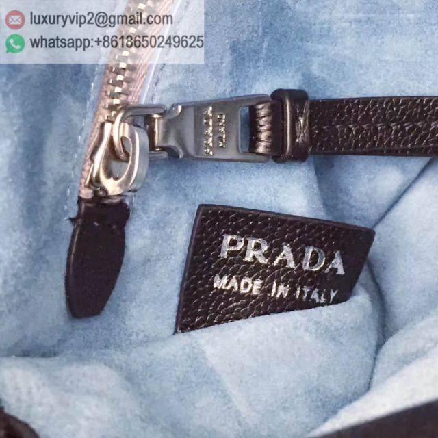 luxury deals: prada outlet