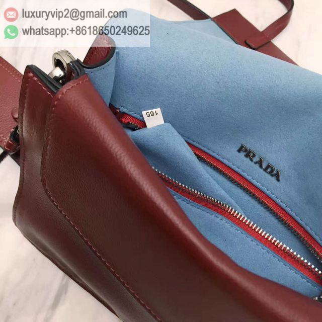 luxury deals: prada outlet