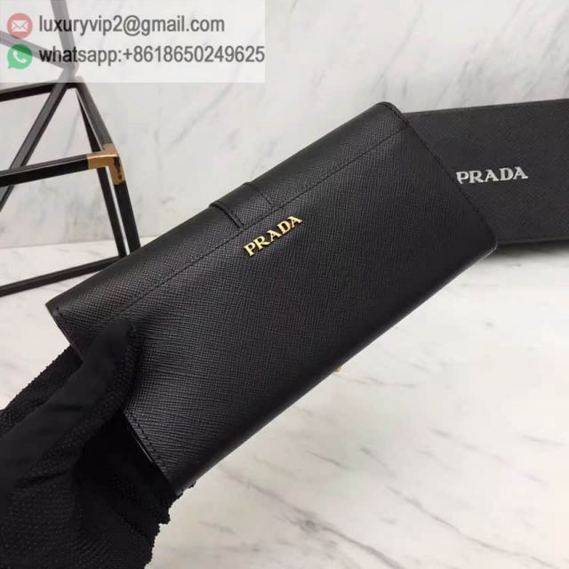 luxury deals: prada outlet