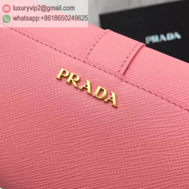 luxury deals: prada outlet