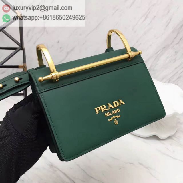 luxury deals: prada outlet