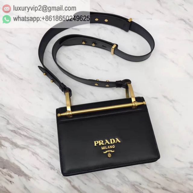 luxury deals: prada outlet