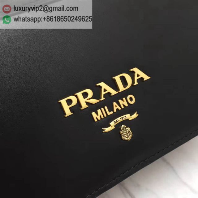 luxury deals: prada outlet