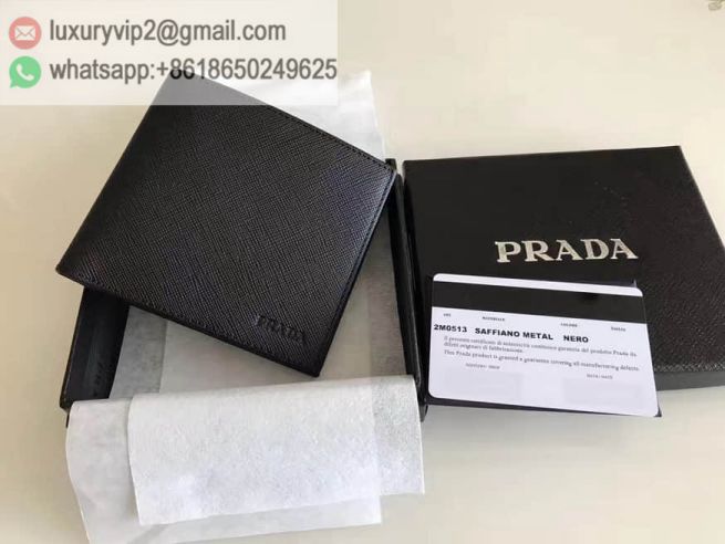 luxury deals: prada outlet