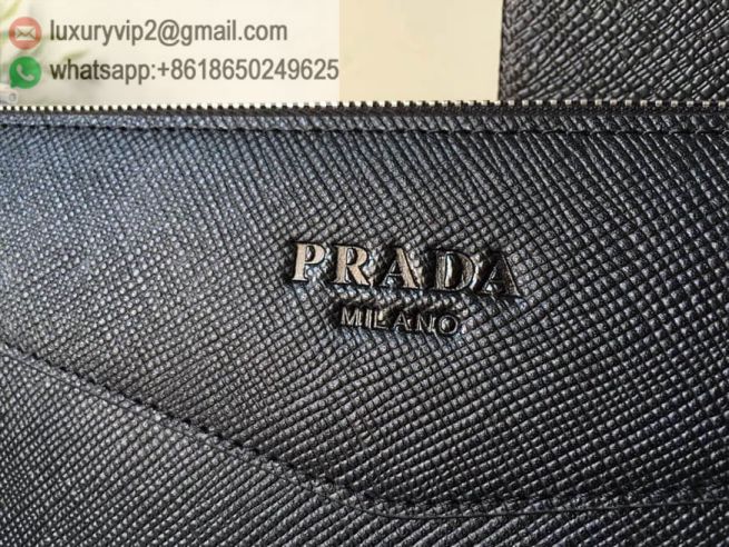 luxury deals: prada outlet