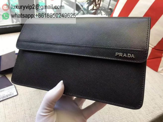 luxury deals: prada outlet