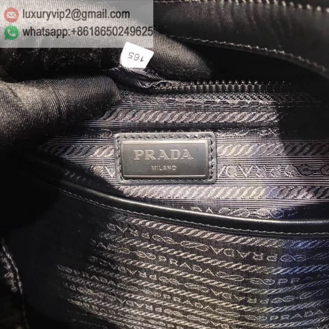 luxury deals: prada outlet