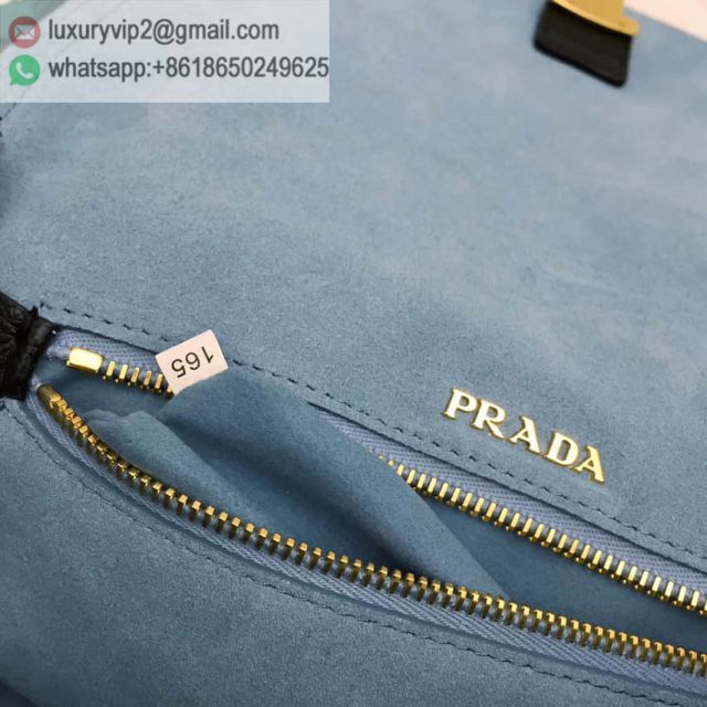 luxury deals: prada outlet