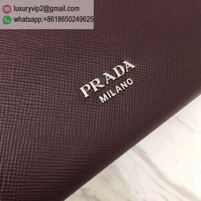 luxury deals: prada outlet