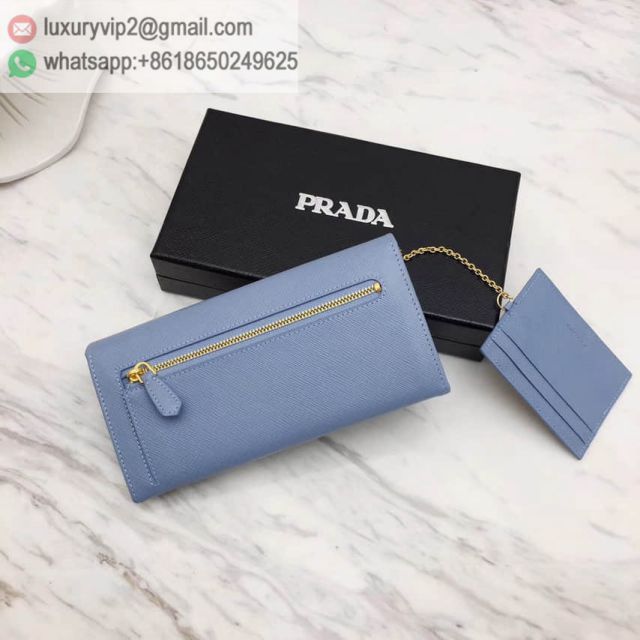 luxury deals: prada outlet