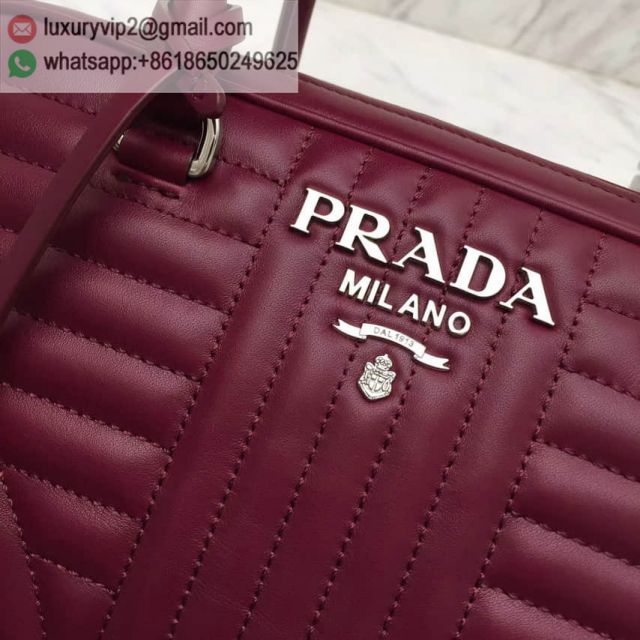 luxury deals: prada outlet