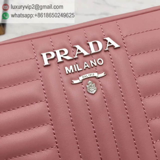 luxury deals: prada outlet