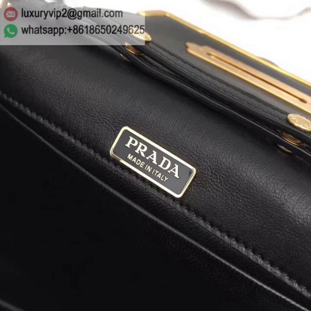 luxury deals: prada outlet